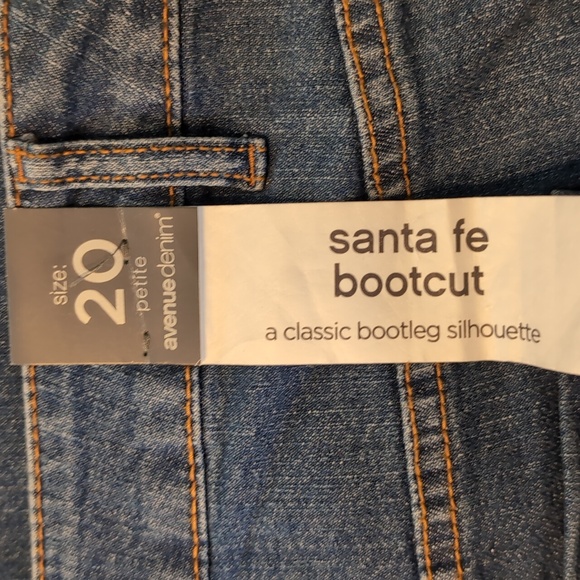 Avenue Denim Santa Fe Boot Cut Classic bootleg silhouette Size 20 Petite - Picture 5 of 7